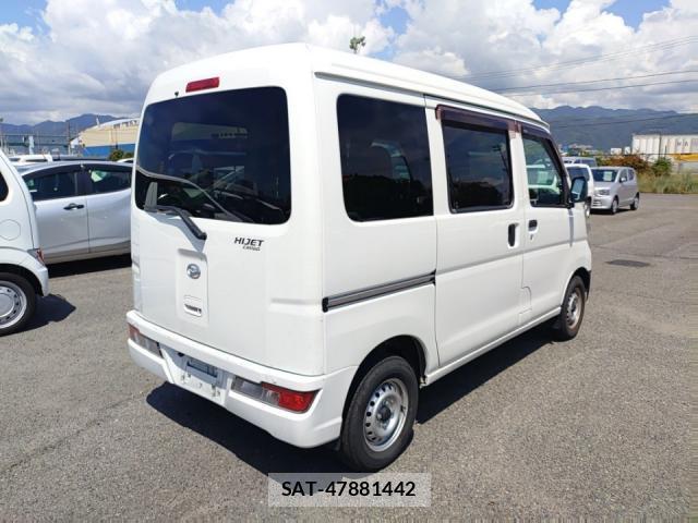 Daihatsu HIJET CARGO 2021-08 8690551-2