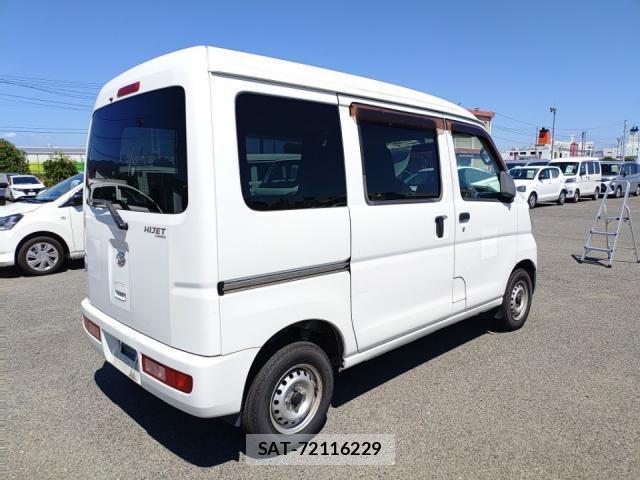 Daihatsu HIJET CARGO 2014-08 8690575-2