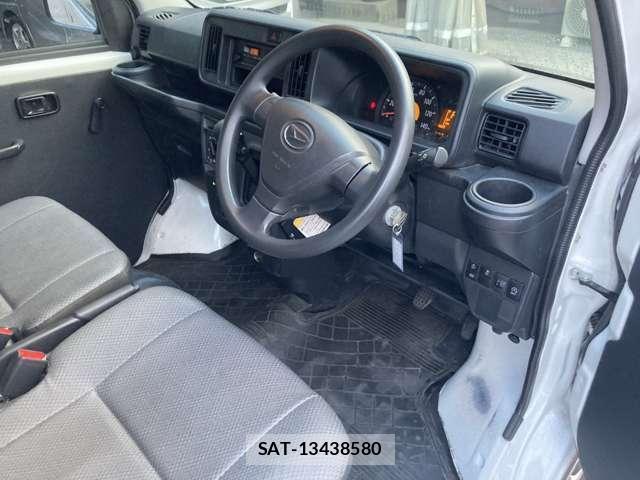 Daihatsu HIJET CARGO 2020-07 8690670-9