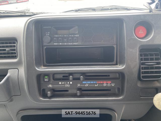 Daihatsu HIJET TRUCK 2013-02 8691773-4