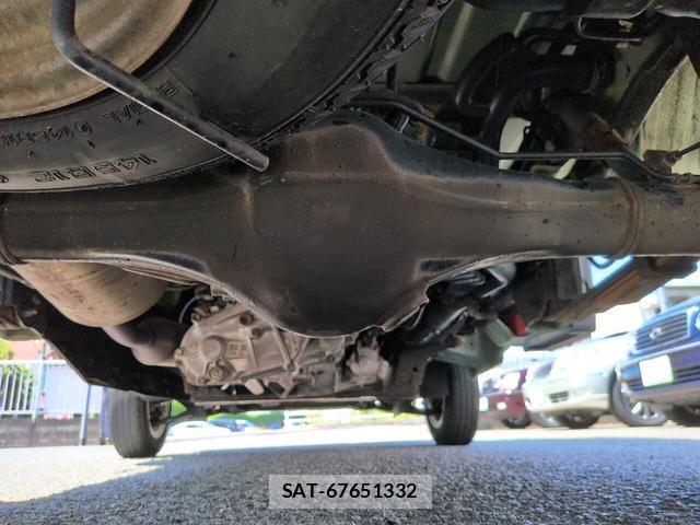 Daihatsu HIJET TRUCK 2017-04 8691996-16