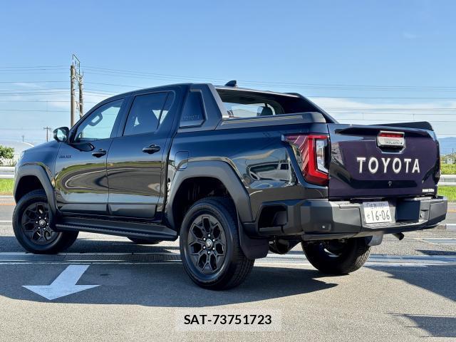 Toyota HILUX 2026-08 8690455-3