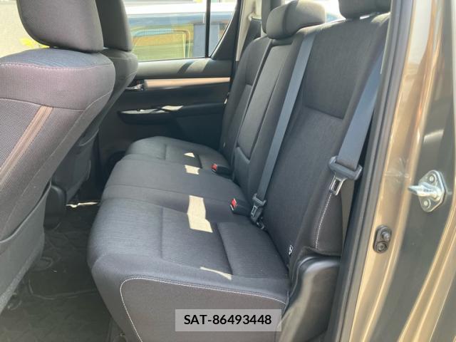 Toyota HILUX 2024-11 8690810-18