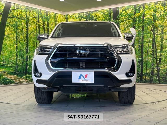 Toyota HILUX 2022-04 8691888-13