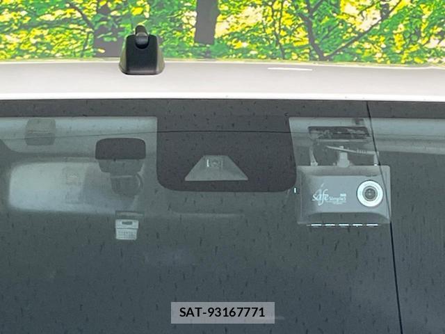 Toyota HILUX 2022-04 8691888-4