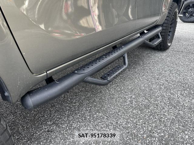 Toyota HILUX 2021-02 8691906-10