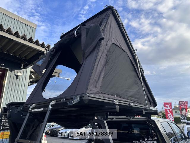 Toyota HILUX 2021-02 8691906-17