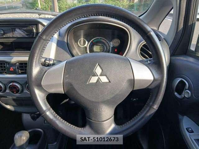 Mitsubishi I-MIEV 2010-06 8690362-12