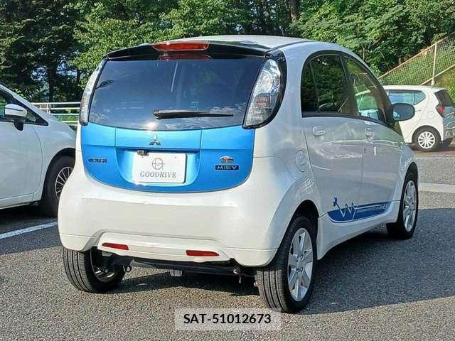 Mitsubishi I-MIEV 2010-06 8690362-3