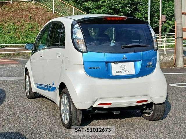 Mitsubishi I-MIEV 2010-06 8690362-4
