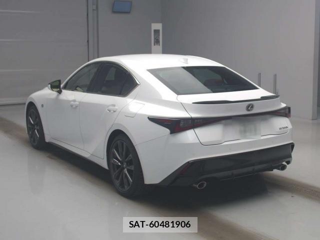 Lexus IS 2024-05 8690920-1