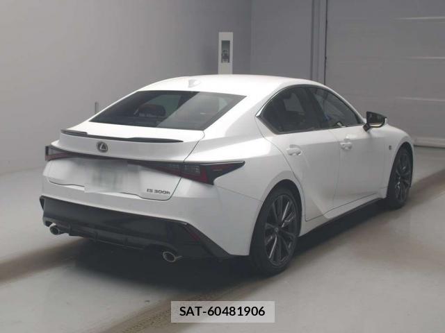 Lexus IS 2024-05 8690920-11