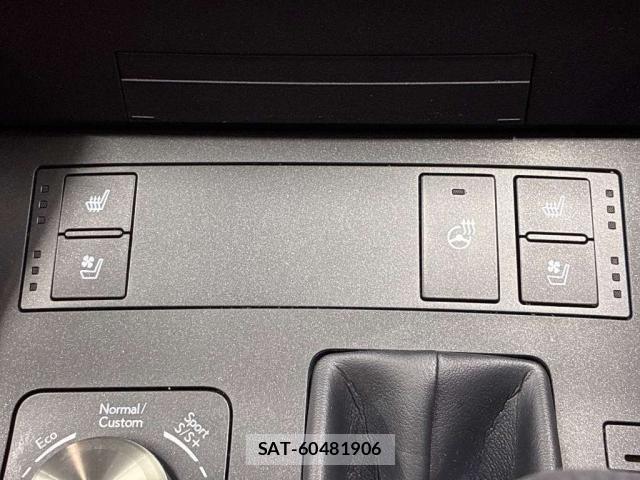 Lexus IS 2024-05 8690920-7