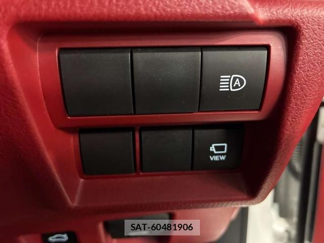Lexus IS 2024-05 8690920-8