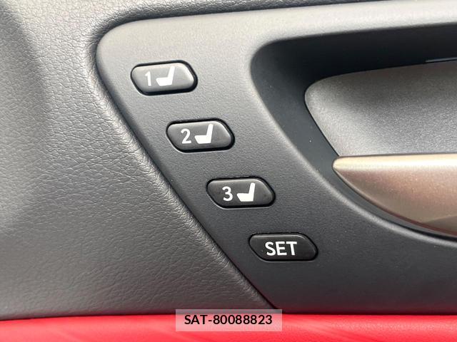 Lexus IS 2024-08 8691778-8
