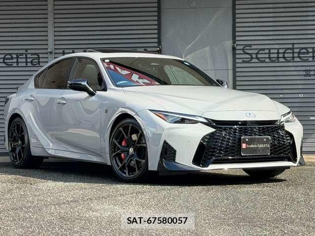 Lexus IS 2026-05 8691952-0