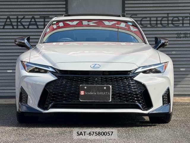 Lexus IS 2026-05 8691952-1