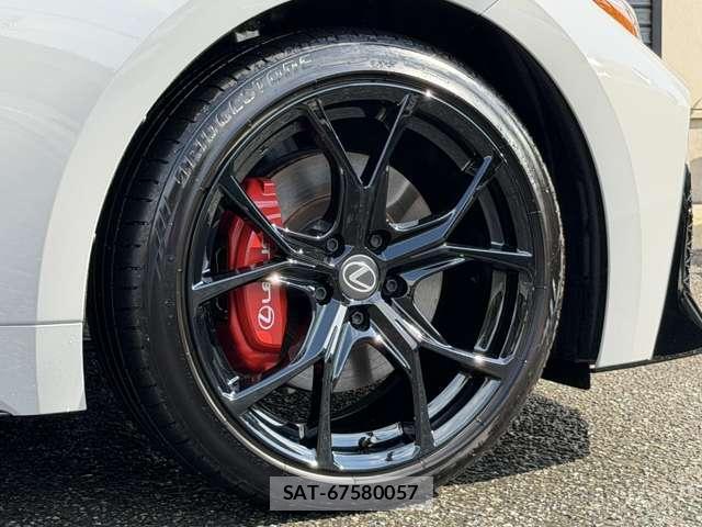 Lexus IS 2026-05 8691952-12