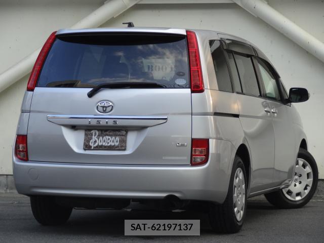 Toyota ISIS 2011-02 8691143-1