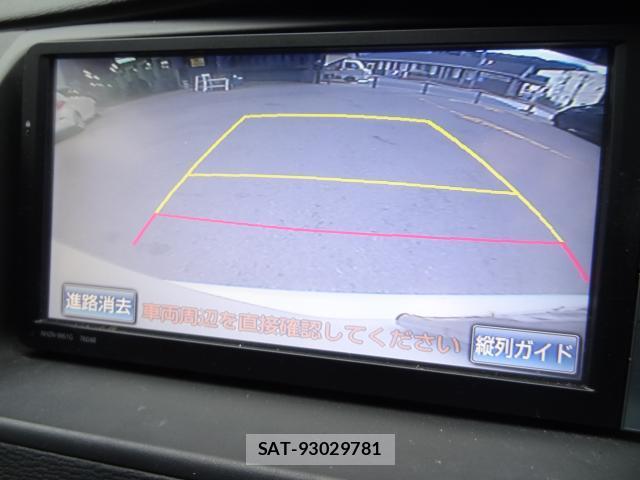 Toyota ISIS 2011-11 8691146-8