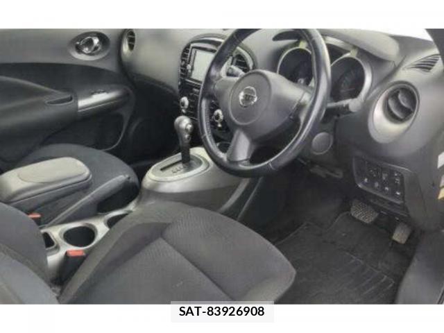Nissan JUKE 2016-08 8691392-2