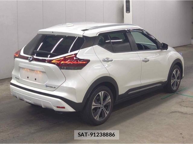Nissan KICKS 2023-07 8691874-6