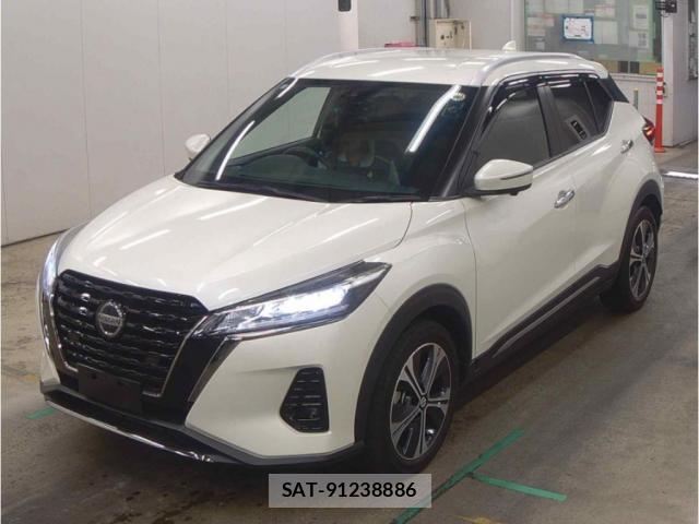Nissan KICKS 2023-07 8691874-8