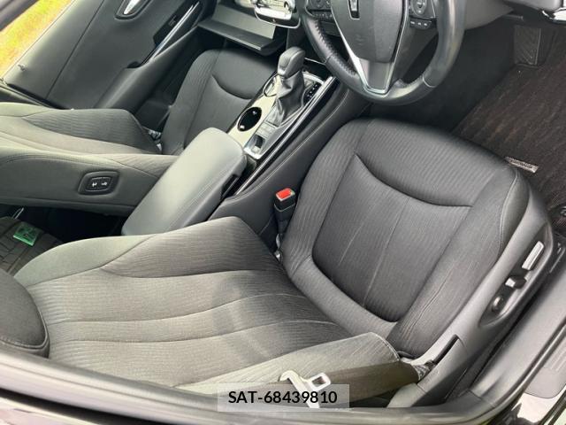 Toyota KLUGER HYBRID 2019-08 8690797-15