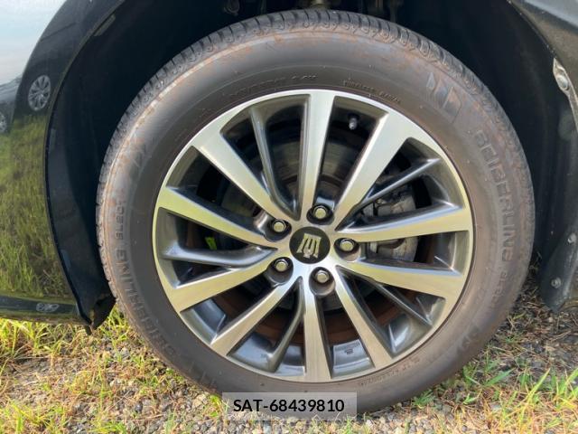 Toyota KLUGER HYBRID 2019-08 8690797-3