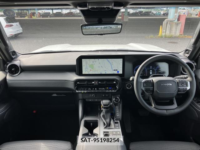 Toyota Land Cruiser 250 2025-03 8690854-2