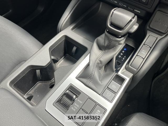 Toyota Land Cruiser 250 2025-03 8691089-11