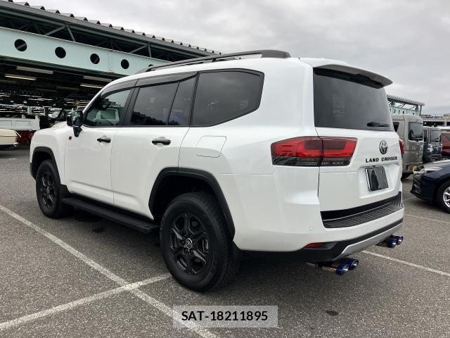 Toyota LAND CRUISER 2024-12 8690849-1