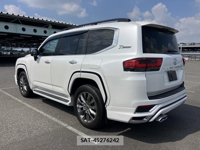 Toyota LAND CRUISER 2023-08 8690852-1