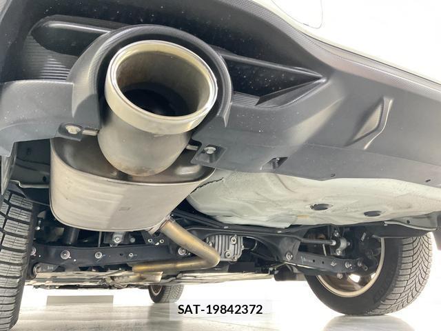 Subaru LEGACY B4 2018-02 8690962-10