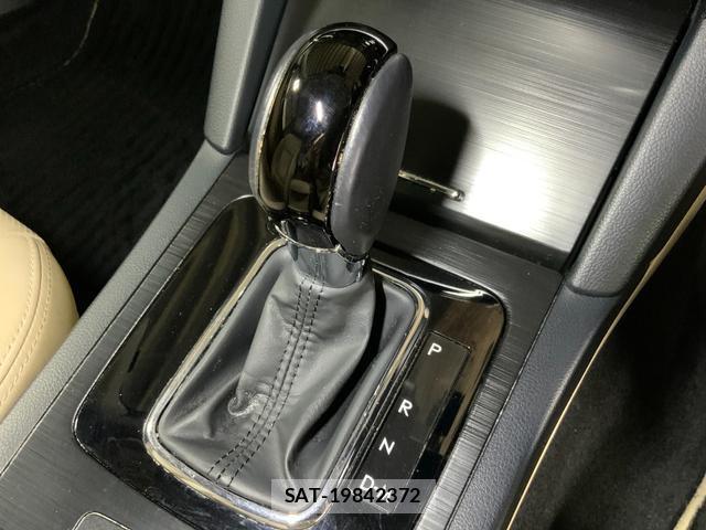 Subaru LEGACY B4 2018-02 8690962-15