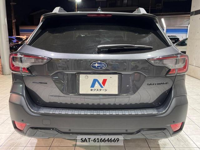 Subaru OUTBACK 2023-01 8690738-17