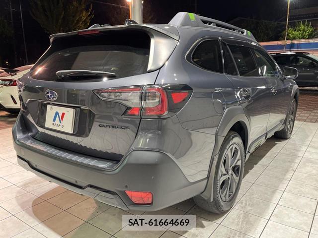 Subaru OUTBACK 2023-01 8690738-19