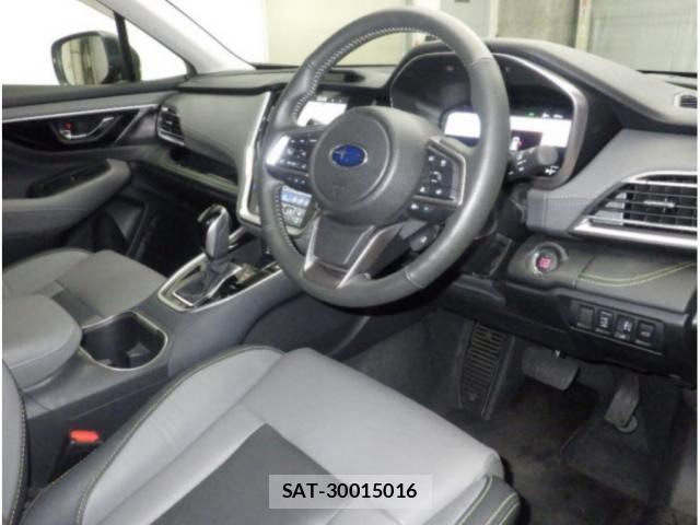 Subaru OUTBACK 2024-05 8690951-2