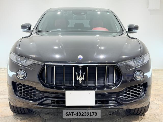 Maserati LEVANTE 2017-04 8690609-1