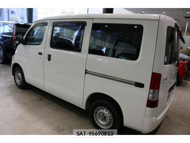 Toyota LITEACE VAN 2014-04 8691838-13