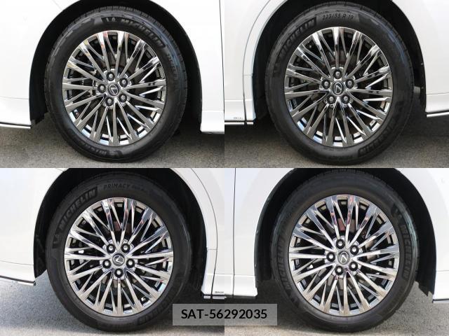 Lexus LM 2024-09 8690472-8