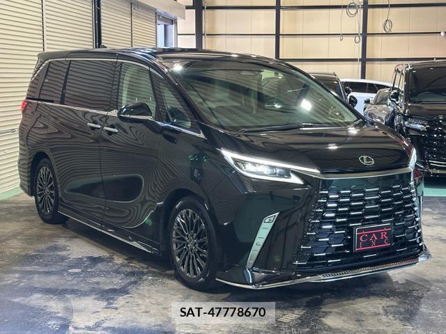 Lexus LM 2024-02 8691746-1