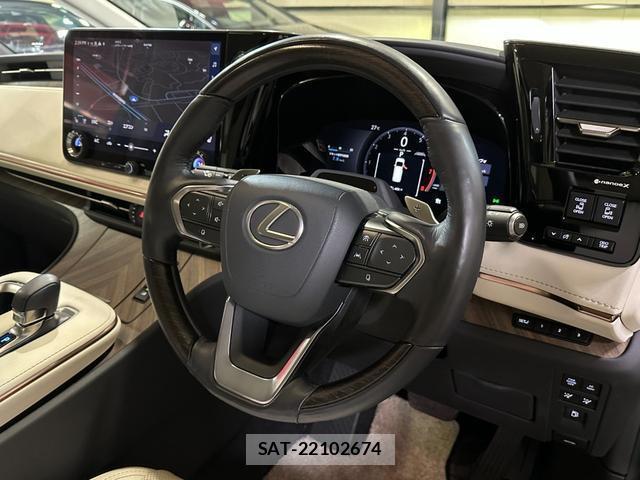 Lexus LM 2024-03 8691748-8