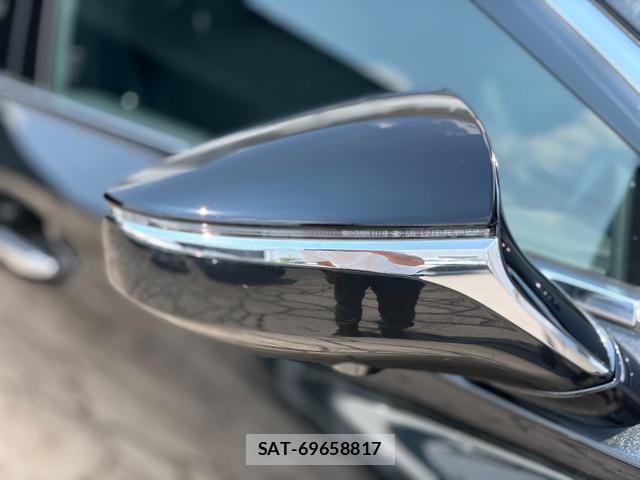 Lexus LS 2017-12 8646947-17