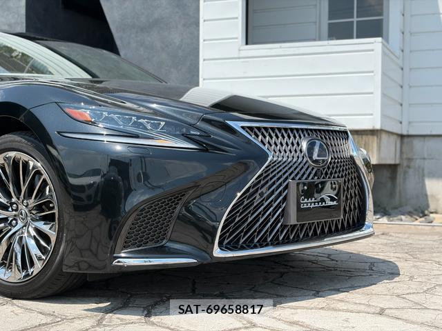 Lexus LS 2017-12 8646947-6