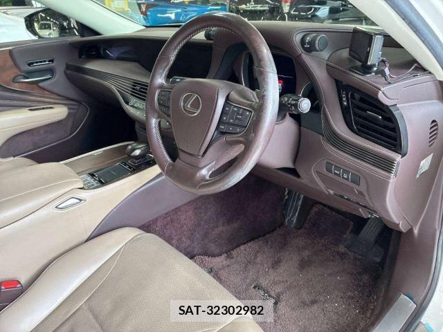 Lexus LS 2019-11 8691660-5