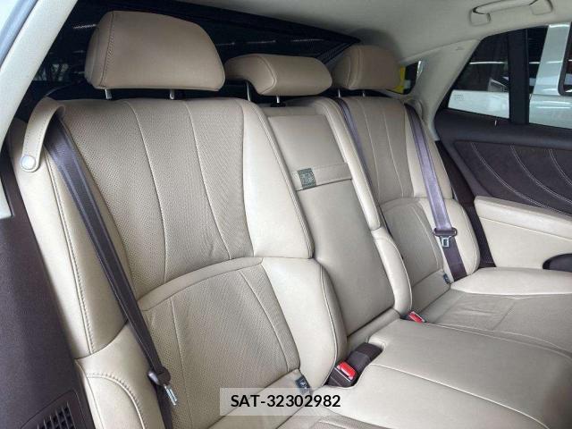 Lexus LS 2019-11 8691660-7