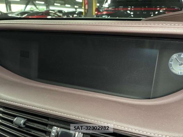 Lexus LS 2019-11 8691660-9