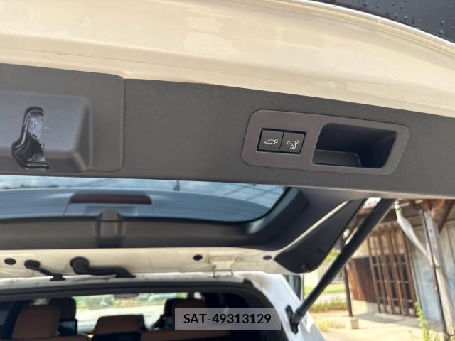 Lexus LX 2022-10 8691072-17