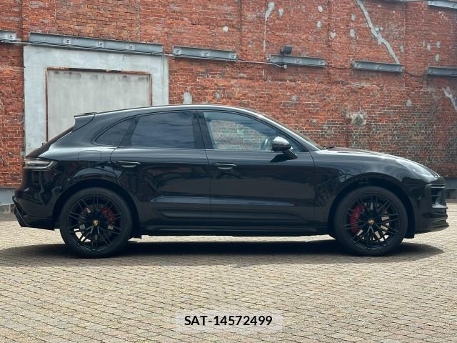 Porsche MACAN 2024-02 8690463-8